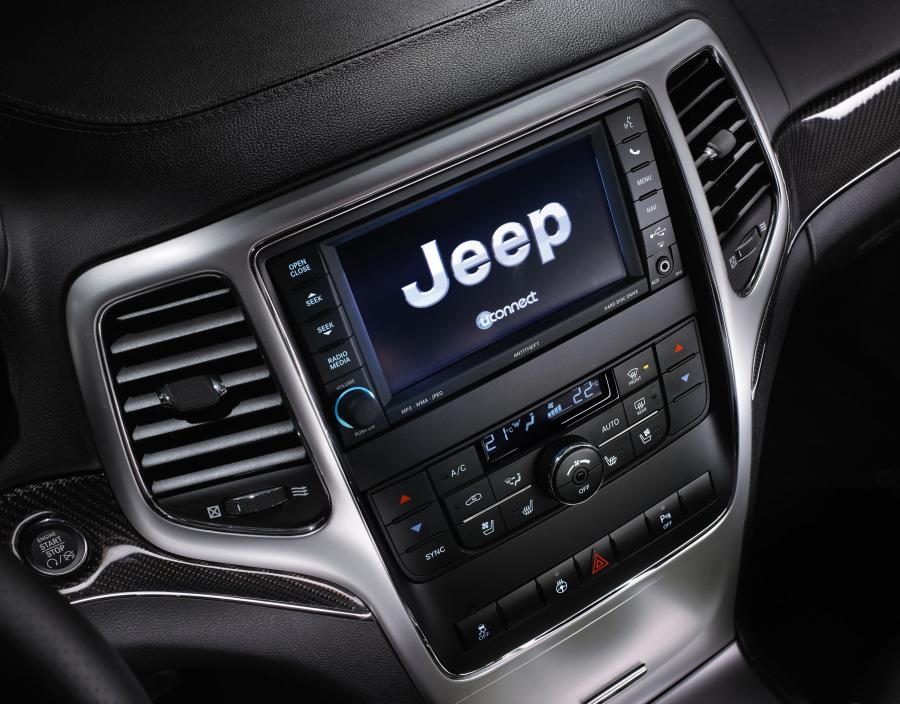  Jeep Grand Cherokee SRT8 2012 года  (фото 123 из 186)